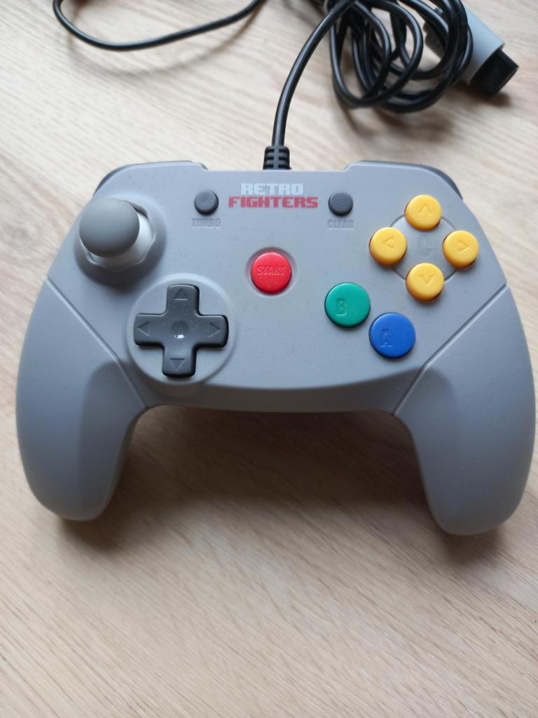 RetroFighters Brawler64 N64 Controller, Ophalen of Verzenden, Zo goed als nieuw