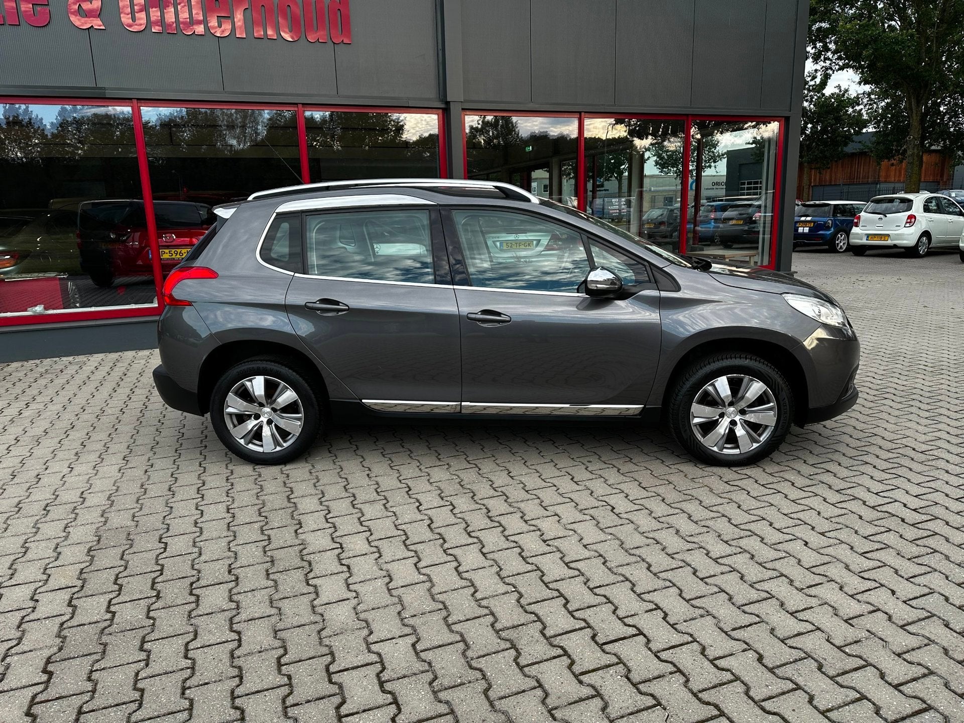 Peugeot 2008 1.6 e-HDi Allure / NIEUWE KOPPELING / Automaat, Auto's, 4 cilinders, Origineel Nederlands, Bedrijf, Diesel