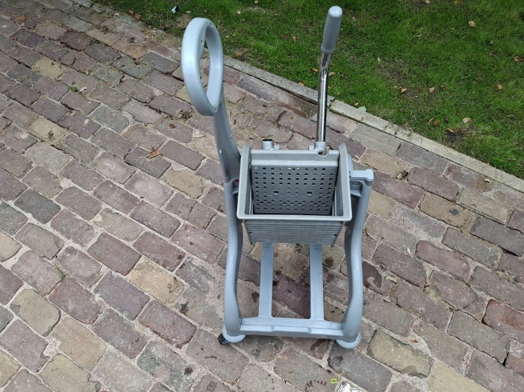 Professionele mopwringer / schoonmaakkar onderstel, Huis en Inrichting, Schoonmaakartikelen, Dweilemmer, -bak, of -wagen, Ophalen of Verzenden