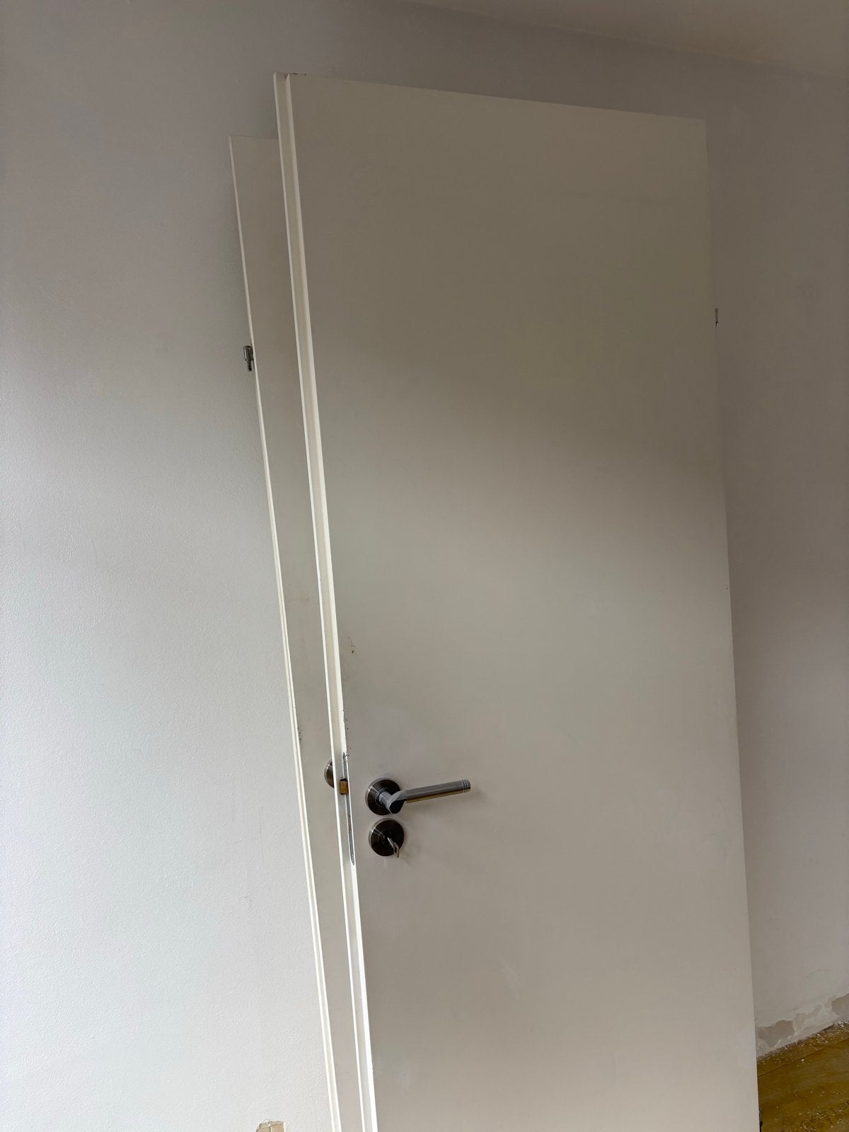 Witte binnendeuren met deurbeslag, Doe-het-zelf en Verbouw, Deuren en Horren, Gebruikt, 80 tot 100 cm, Binnendeur, Ophalen of Verzenden