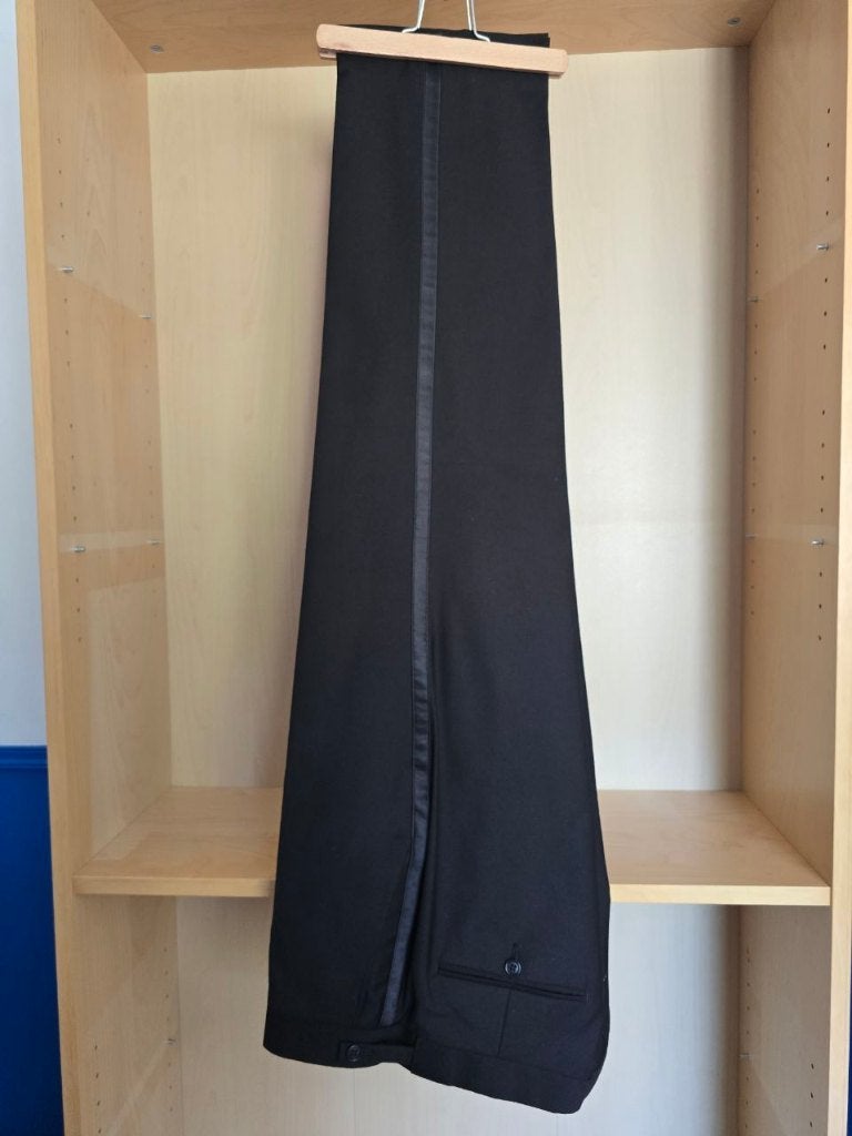 2x Broek voor smoking of rokkostuum mt 46 en mt 48, Ophalen of Verzenden, Zo goed als nieuw, Overige maten, Zwart