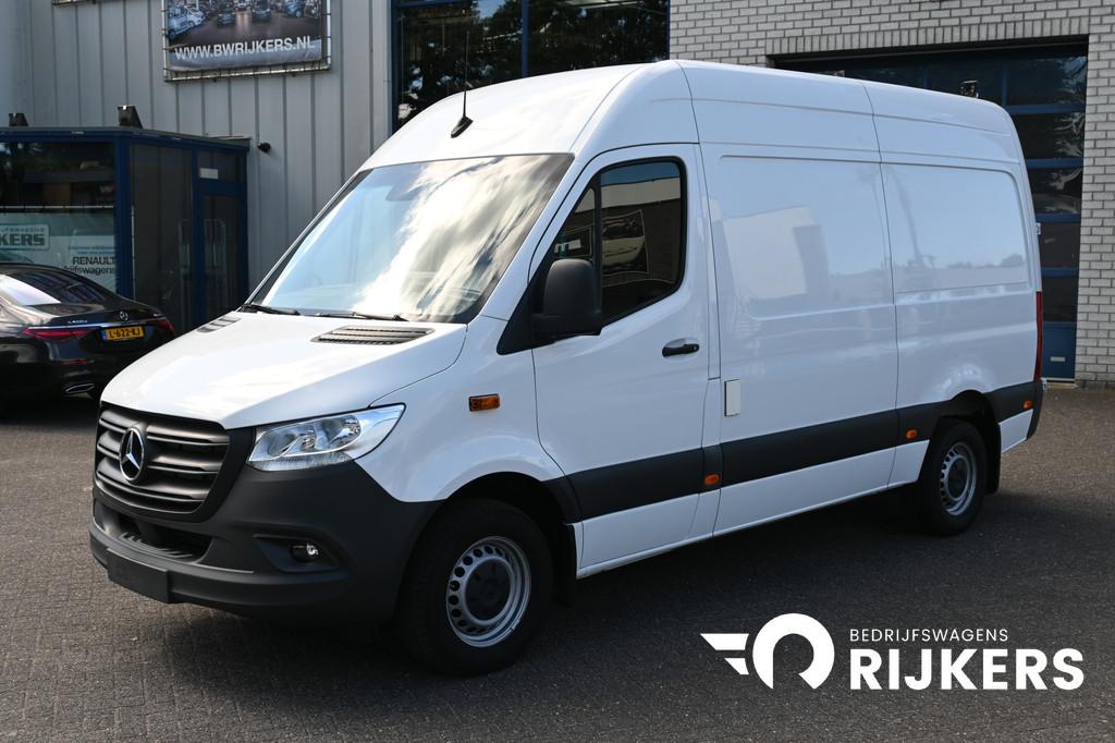 Mercedes-Benz Sprinter 319 CDI 3.0 V6 L2H2 3500 kg Trekhaak,, Achterwielaandrijving, Gebruikt, Euro 6, 192 pk