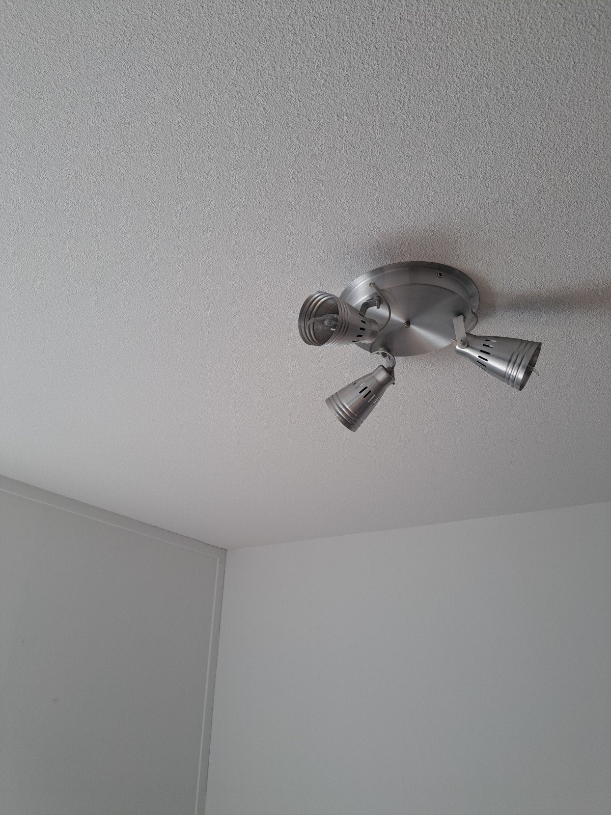 plafondlamp, Ophalen, Zo goed als nieuw, Kunststof, Plafondspot of Wandspot