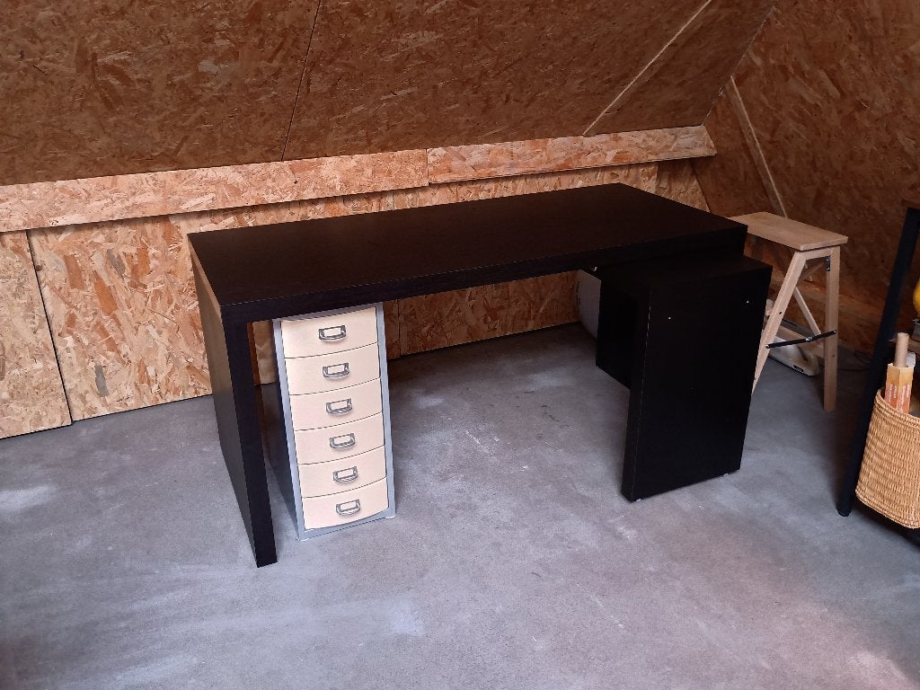 IKEA Malm bureau met uitschuifbaar deel, Ophalen, Zwart, Gebruikt, 65 cm