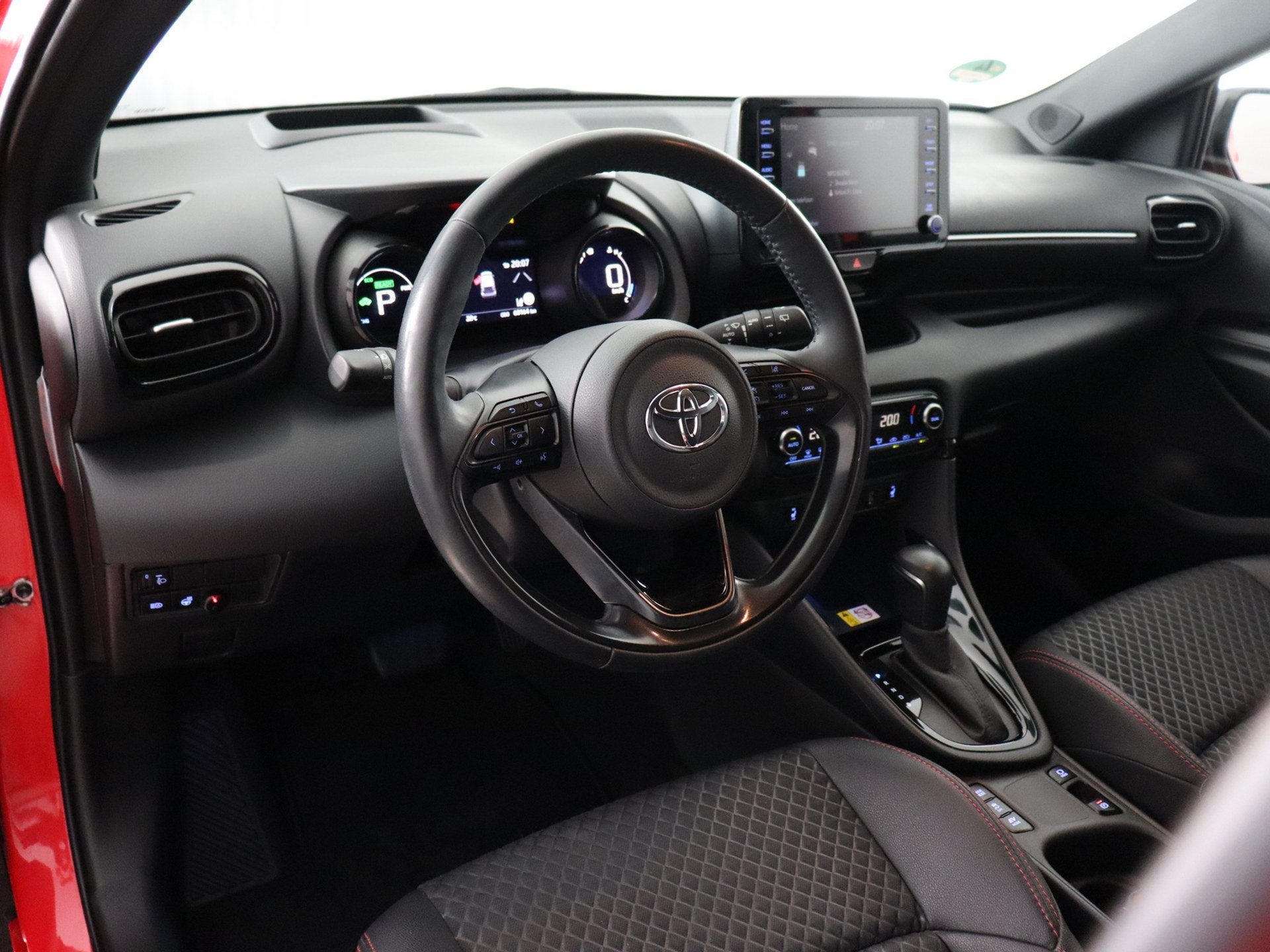 Toyota Yaris 1.5 Hybrid Launch Edition 1e Eigenaar (Camera /, 450 kg, Gebruikt, Euro 6, 1490 cc