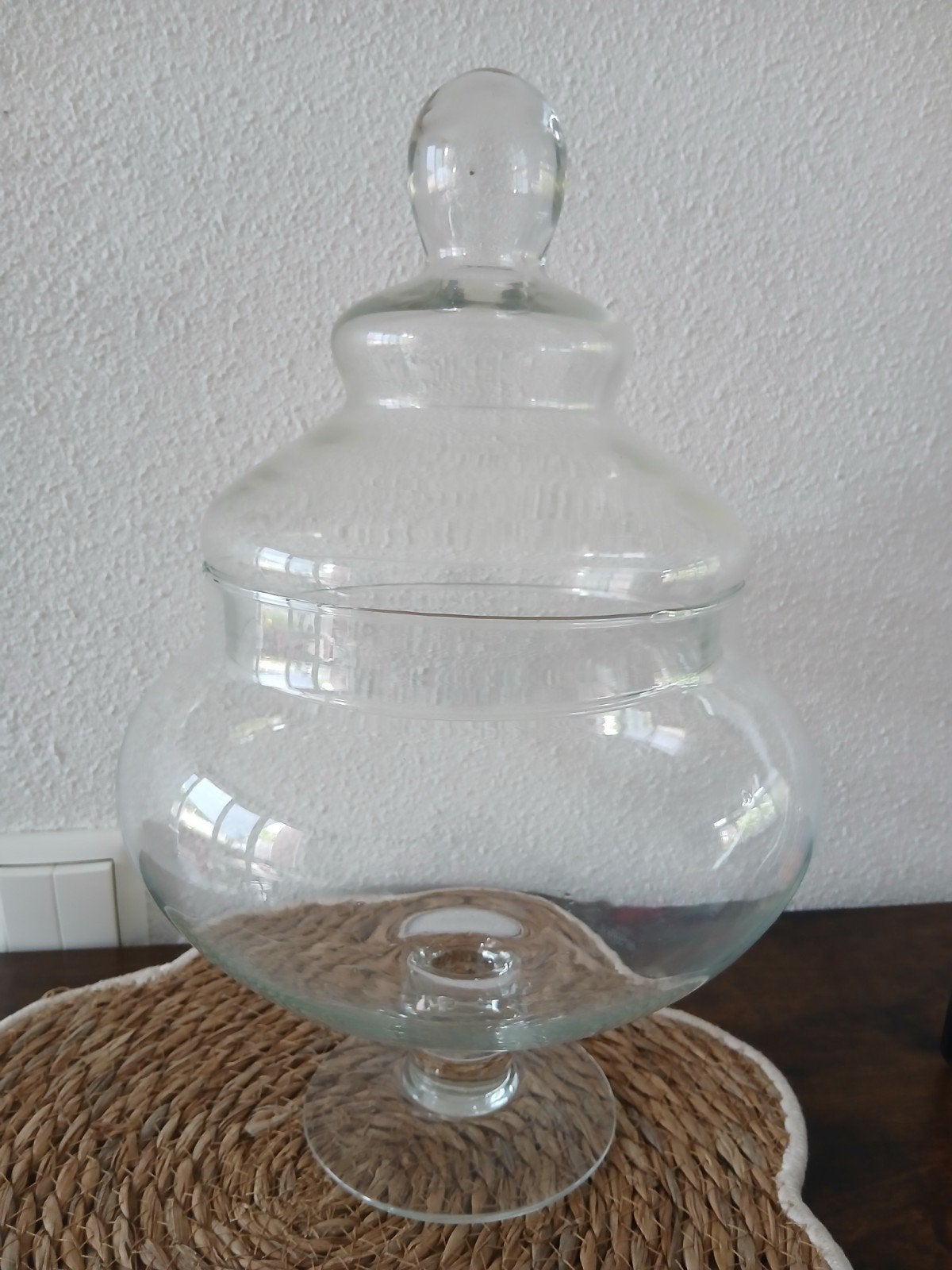 Glazen stolp met voet en deksel - Decoratieve stolp, Glas, Ophalen, Zo goed als nieuw, Met deksel