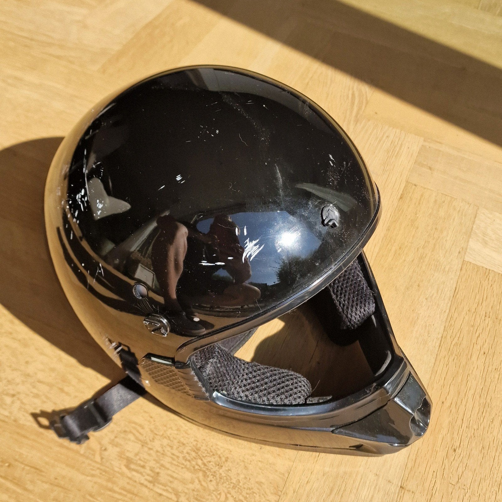 Zwarte integraalhelm voor scooter of brommer, Fietsen en Brommers, Brommerhelmen, Ophalen of Verzenden, Gebruikt, Medium, Onbekend