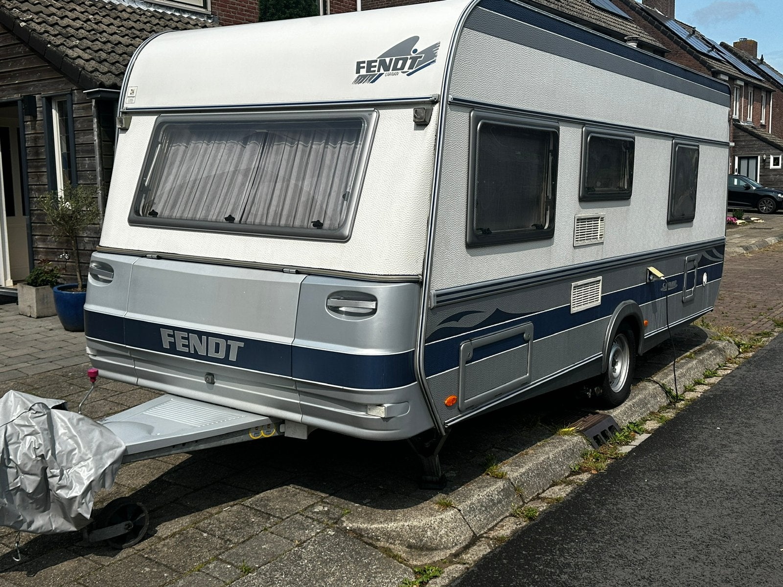Fendt Saphir 490 TKM | 2e eigenaar | Compleet, Caravans en Kamperen, Treinzit, Particulier, Schokbreker, Tot en met 5