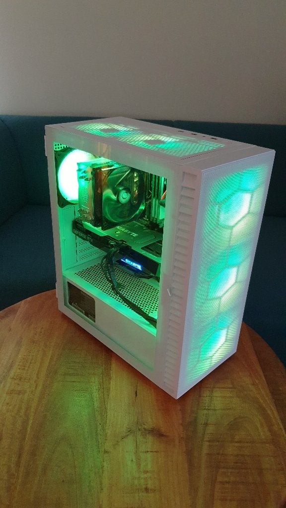 RGB GamePC (Ryzen 5 + 16GB + RTX 2070 Super), Computers en Software, Desktop Pc's, Zo goed als nieuw, 4 Ghz of meer, HDD, SSD