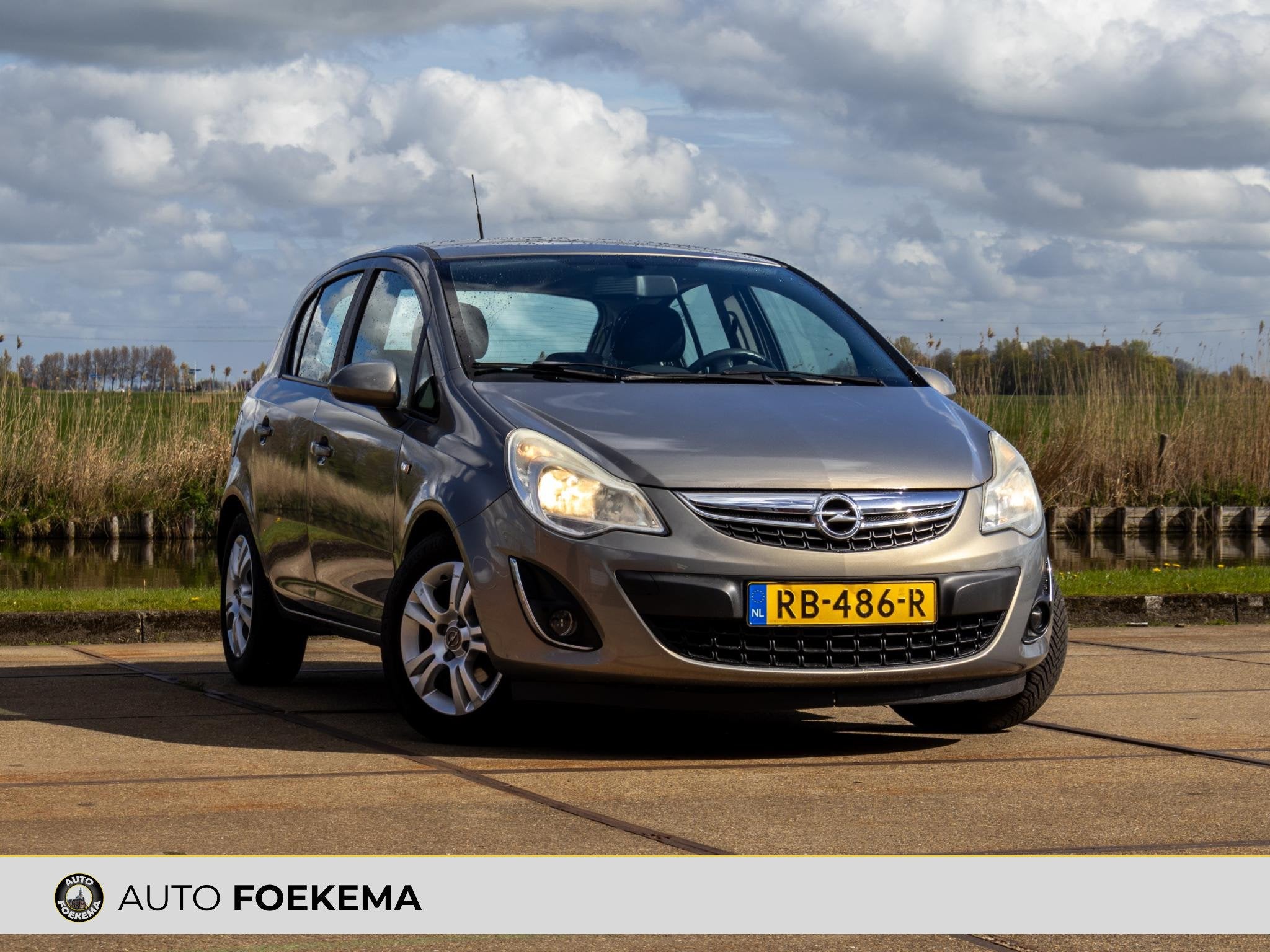 Opel Corsa 1.3 CDTi EcoFlex S/S Cosmo Airco Goed onderhouden, Voorwielaandrijving, Euro 5, Gebruikt, Electronic Stability Program (ESP)