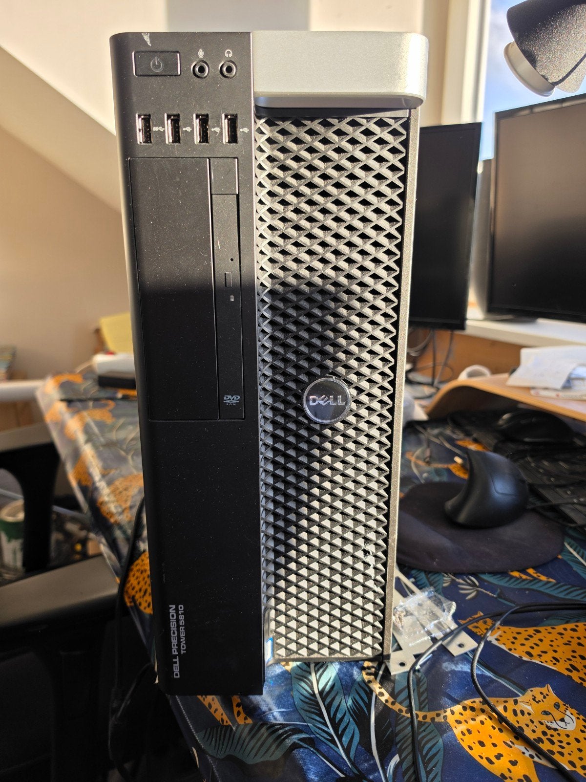 Krachtige Desktop: Xeon E5-1620 V4, Quadro P4000, Computers en Software, Desktop Pc's, Gebruikt, 3 tot 4 Ghz, SSD, 16 GB, Met videokaart