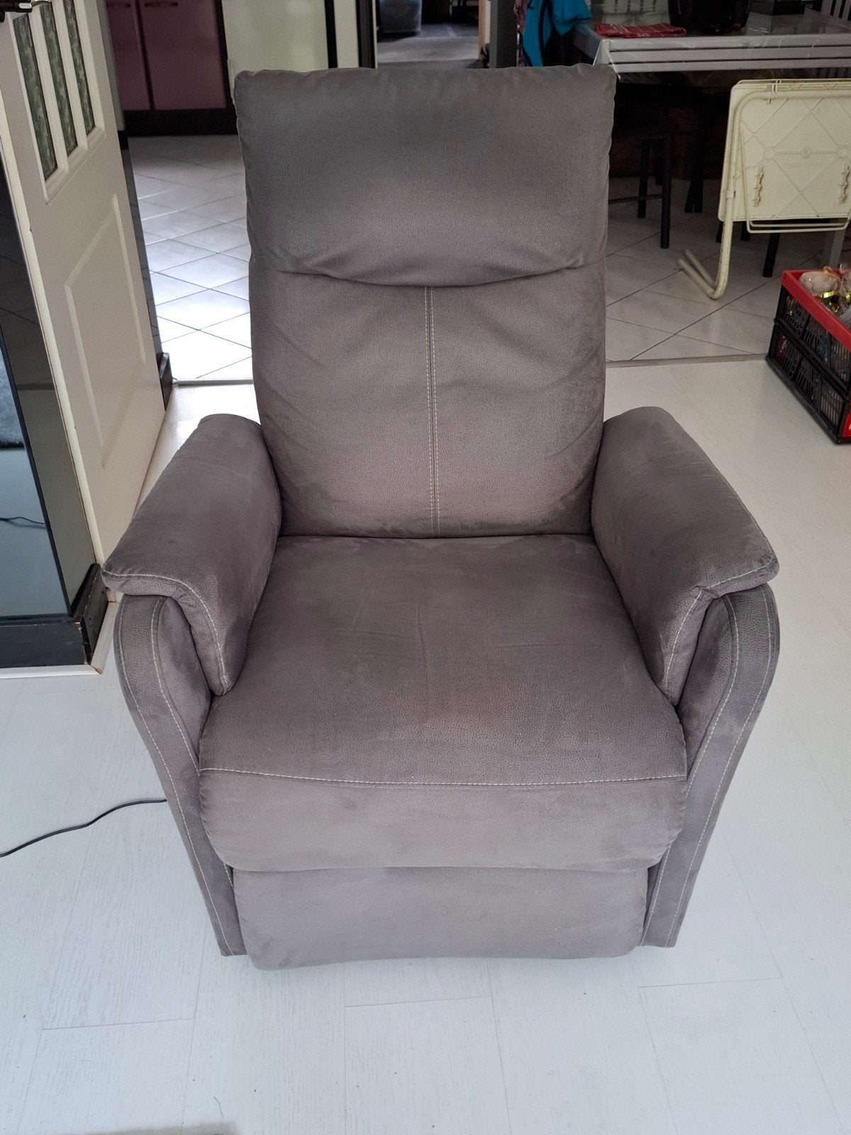 te koop electrische fauteuil, Huis en Inrichting, Fauteuils, Ophalen, Gebruikt, 75 tot 100 cm, 50 tot 75 cm