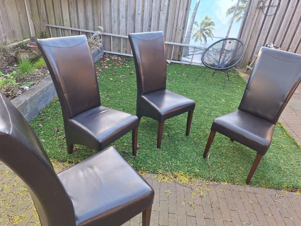 Set van 4 donkerbruine leren eetkamerstoelen, Huis en Inrichting, Ophalen, Gebruikt, Bruin, Modern klassiek