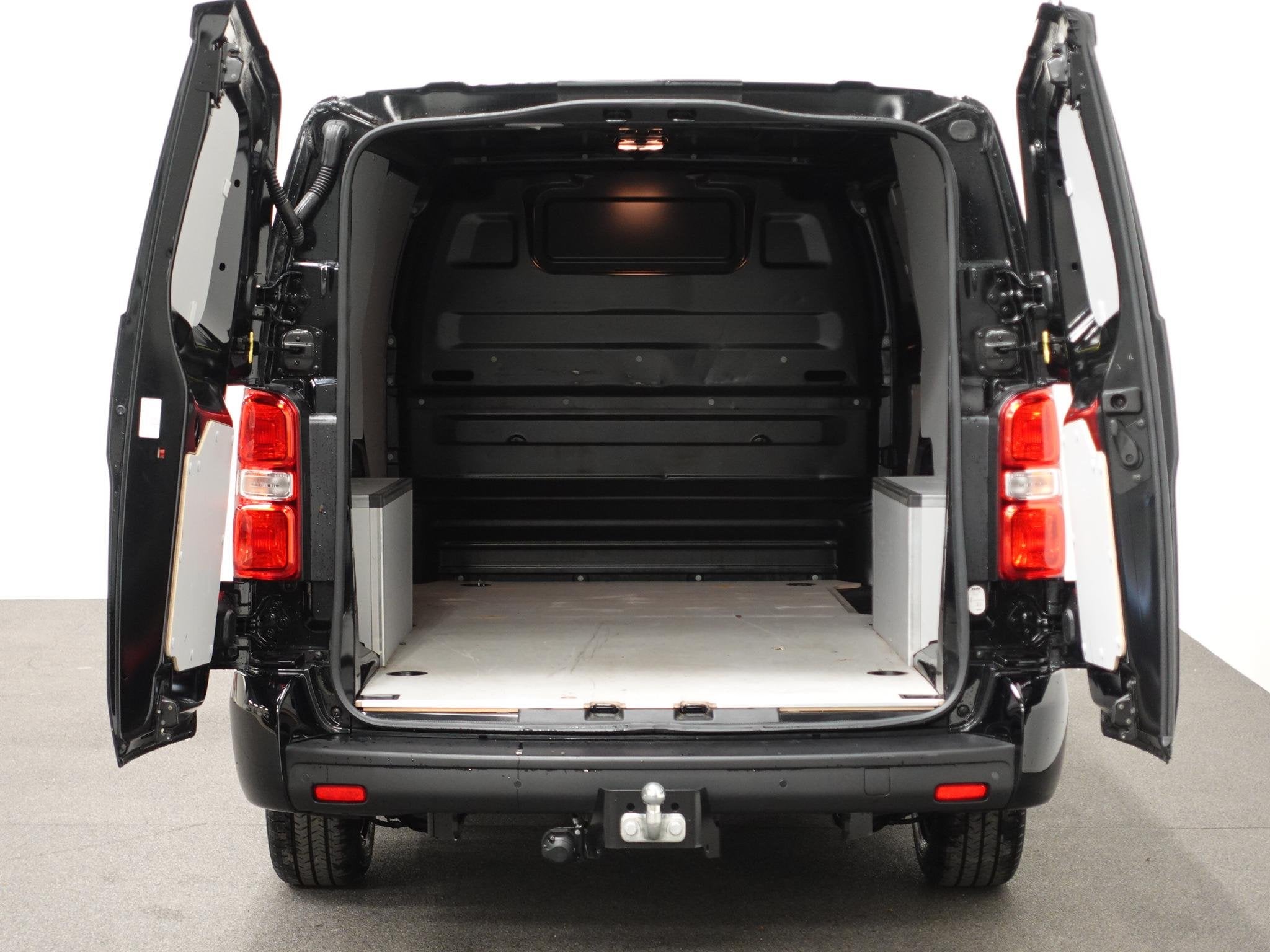 Peugeot Expert 145pk L3 Automaat Navigatie Trekhaak Carplay, Stof, Gebruikt, 4 cilinders, 2500 kg