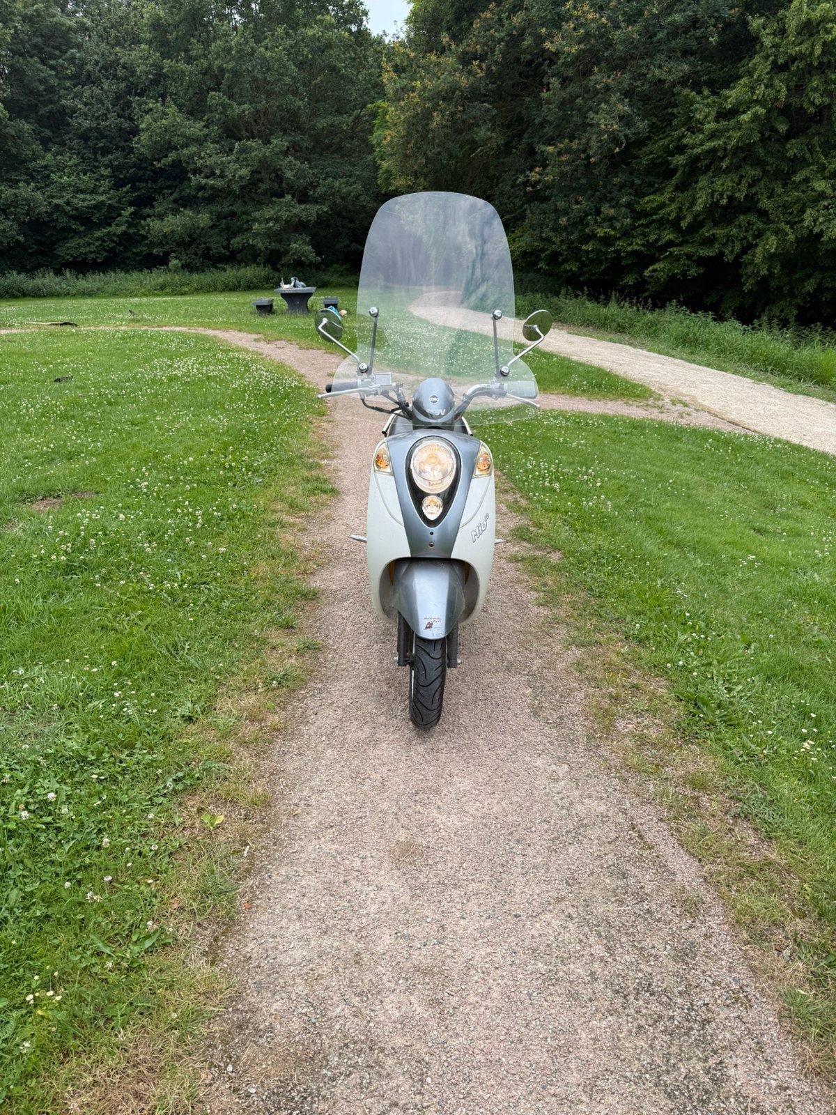 Sym mio, Fietsen en Brommers, Scooters | SYM, Zo goed als nieuw, Mio, Maximaal 25 km/u, Benzine, Ophalen