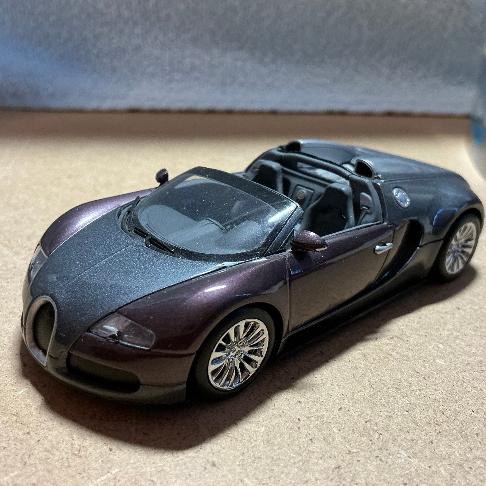 Bugatti Veyron Grand Sport minichamps., Hobby en Vrije tijd, Ophalen of Verzenden, Zo goed als nieuw, Auto, MiniChamps