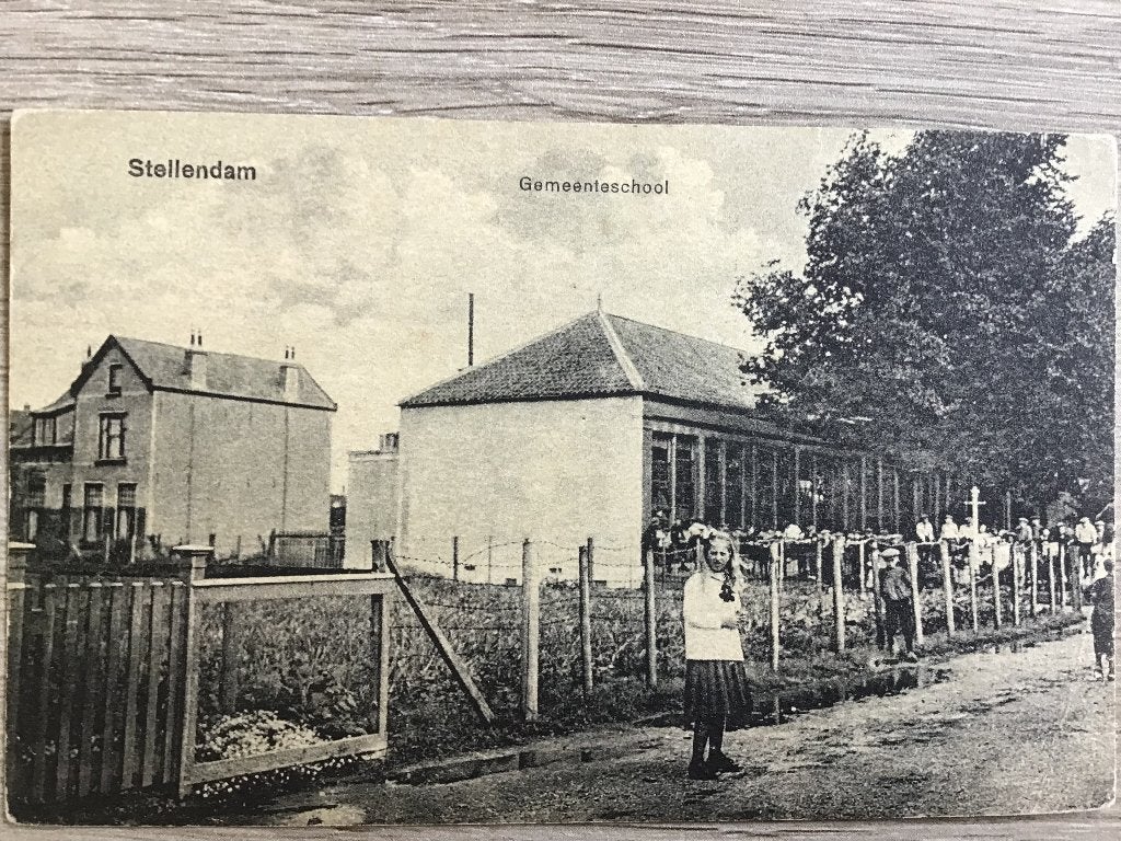 Oude ansichtkaart Stellendam Gemeenteschool 1928, Verzenden, 1920 tot 1940, Gelopen, Zuid-Holland