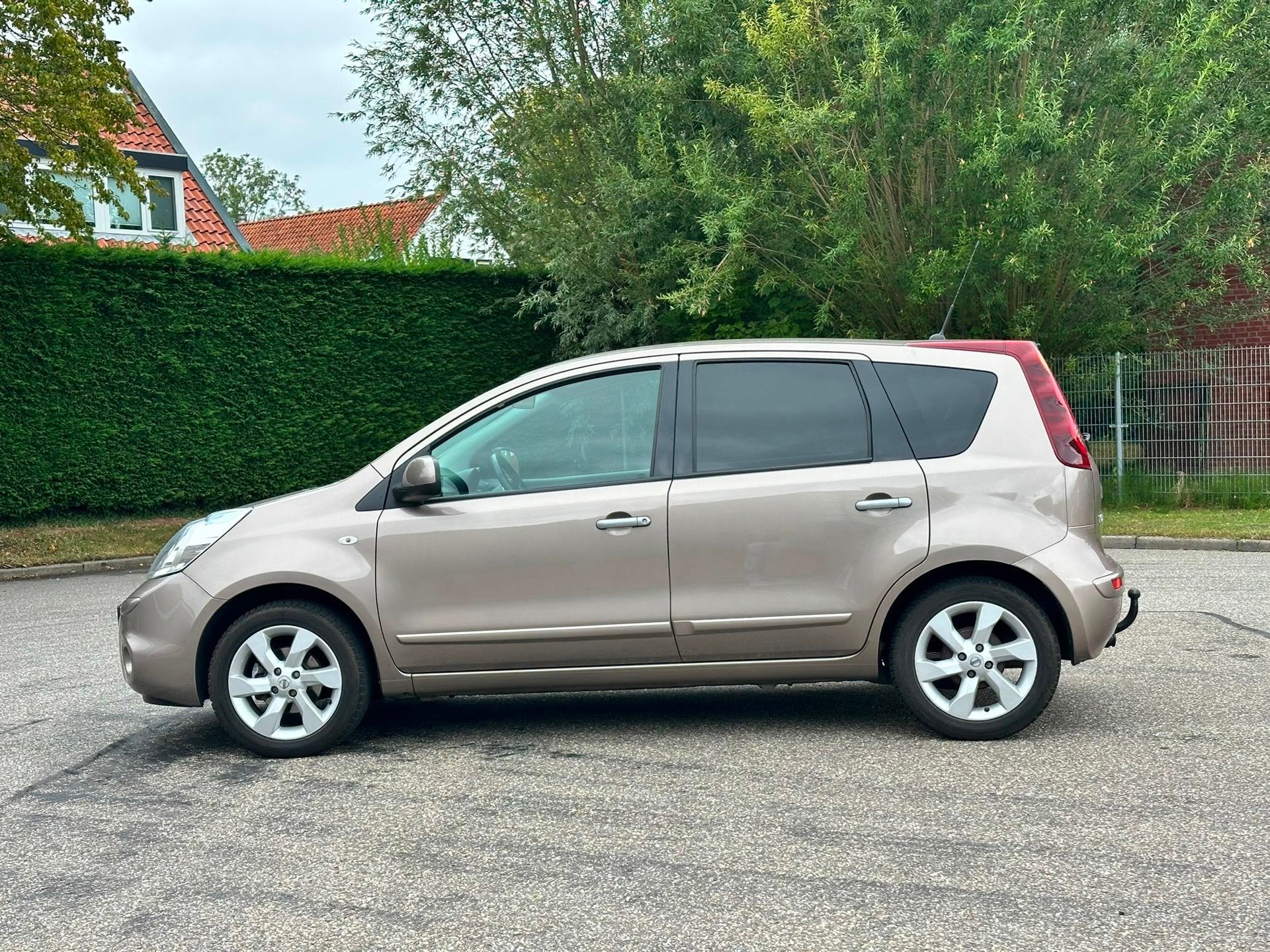 Nissan Note 1.6 Life + Cruise*Clima*NAP*Trekhaak*LM velgen*D, Voorwielaandrijving, 15 km/l, Gebruikt, 4 cilinders
