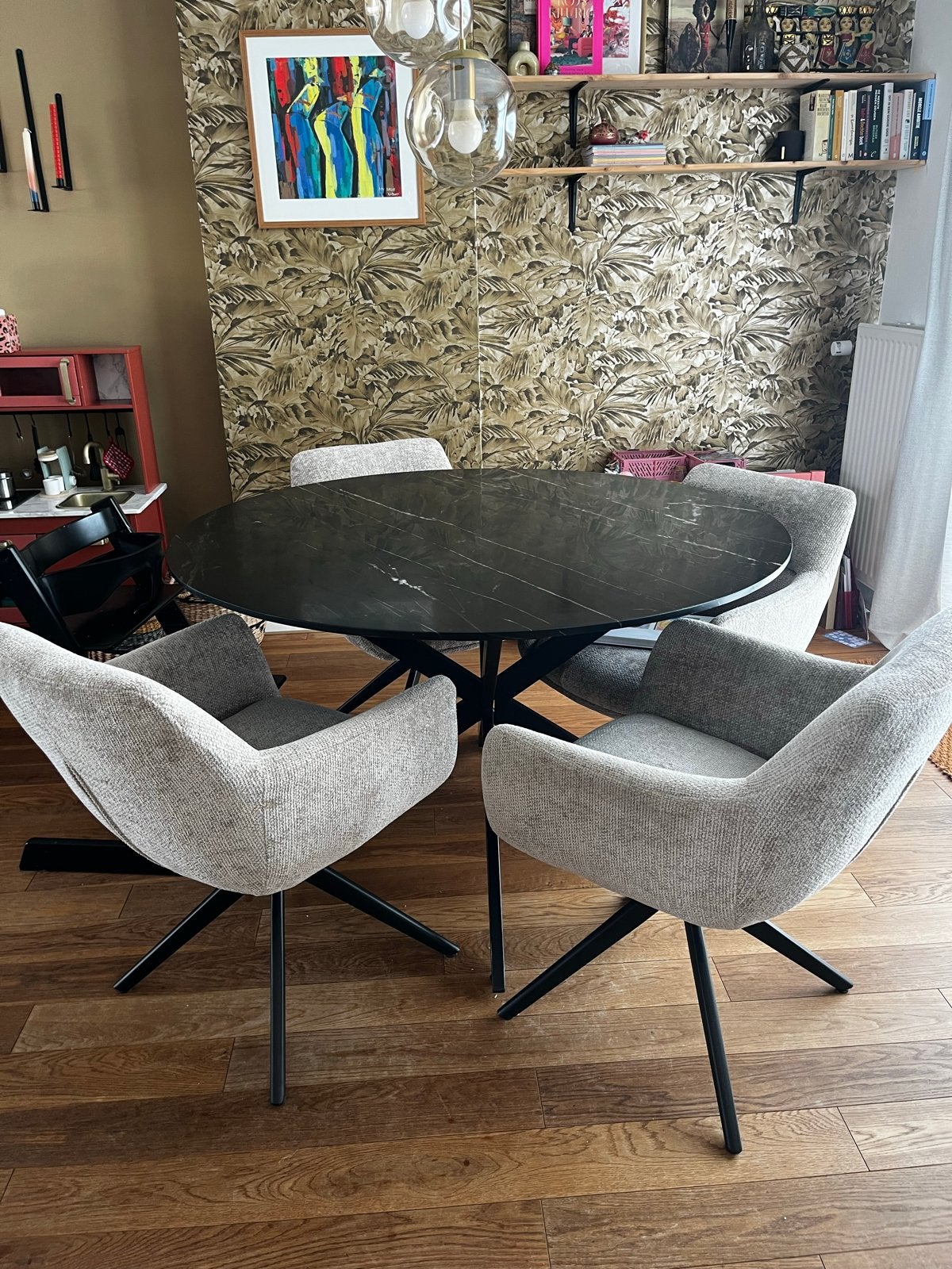 Ronde zwarte marmeren eettafel, Ø 130 cm, Huis en Inrichting, Ophalen, Overige materialen, 100 tot 150 cm, Rond