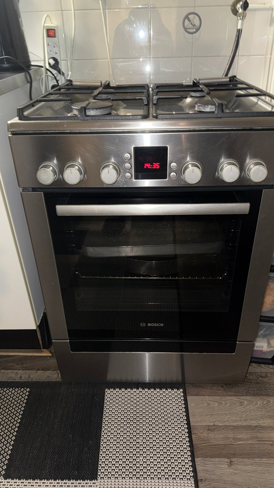 Bosch Vrijstaand Gasfornuis met Oven - Zo goed als nieuw, 60 cm of meer, Zo goed als nieuw, Gas, Vrijstaand