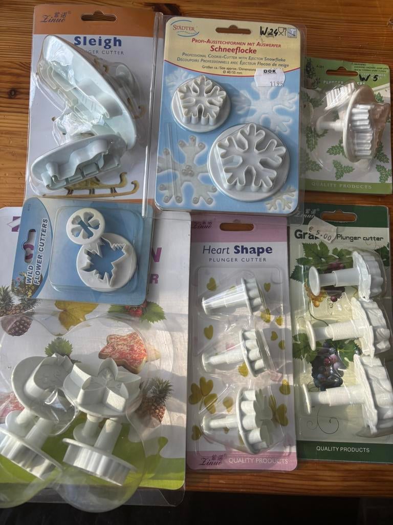 7 sets uitstekers van verschillende merken, Verzenden, Gebruikt, Taarten, Bakvorm