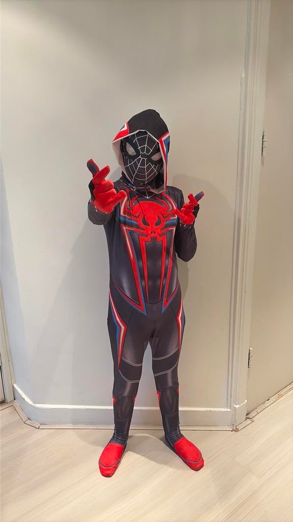 Spider-Man pak maat 140, Kinderen en Baby's, Carnavalskleding en Verkleedspullen, Ophalen of Verzenden, Zo goed als nieuw, 134 t/m 140