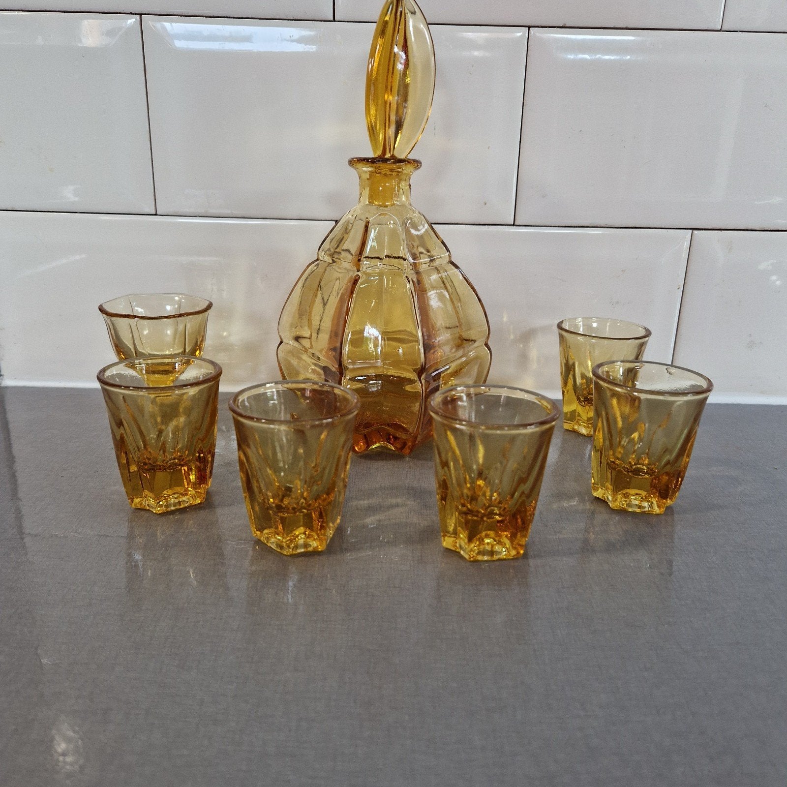 Vintage Art Deco persglas likeuren, karaf segment structuur, Ophalen of Verzenden