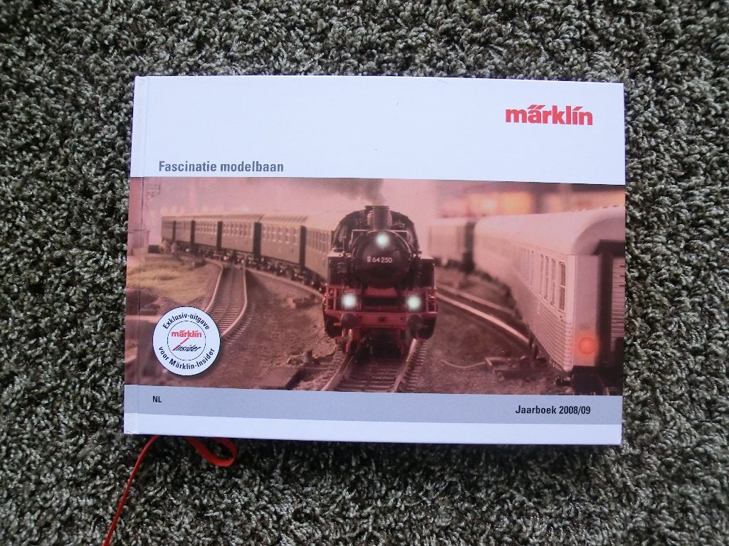 Marklin catalogus jaarboek 2008 - 2009, Wisselstroom, Zo goed als nieuw, Märklin, Boek, Tijdschrift of Catalogus