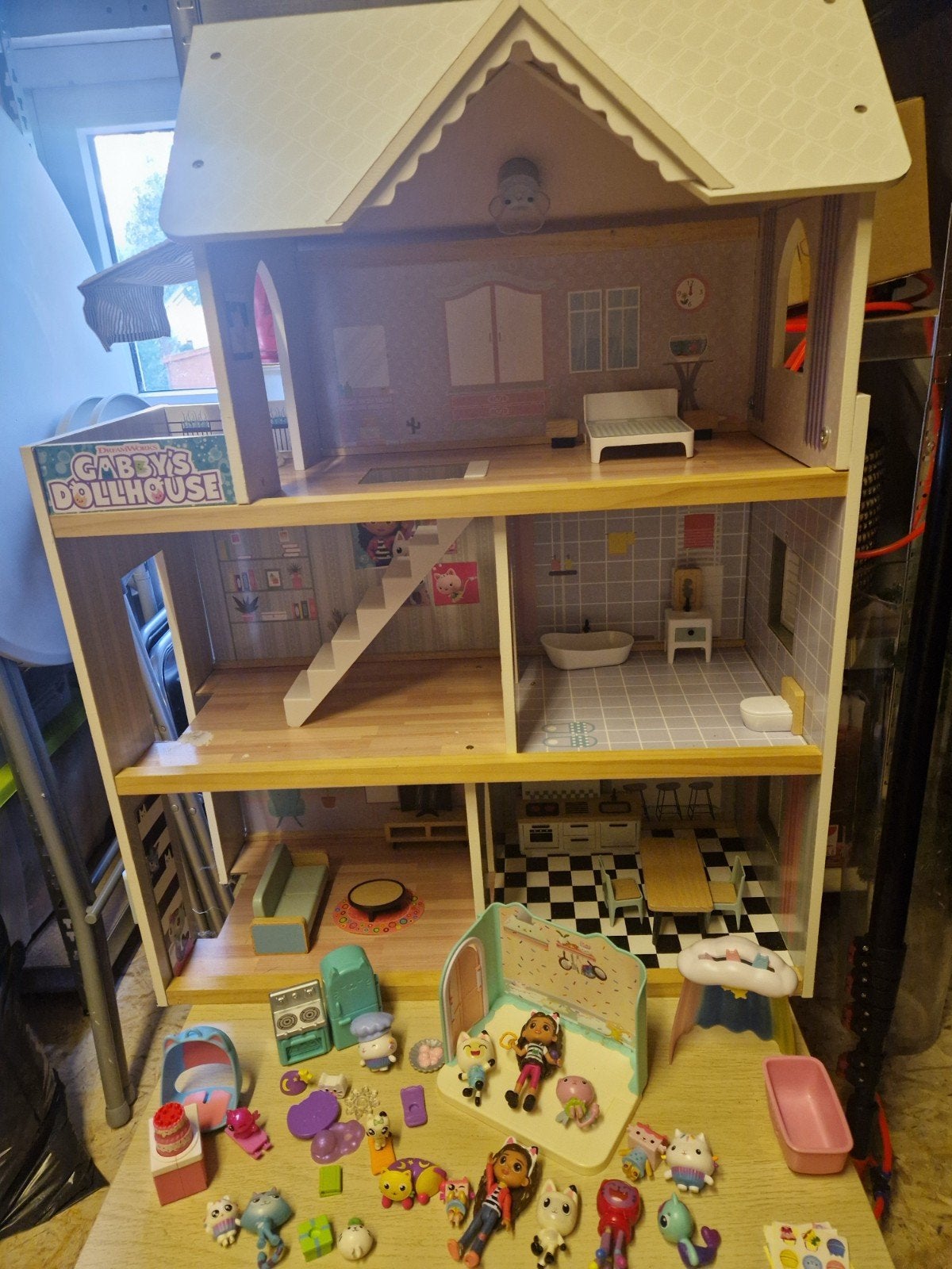 Cabby's Poppenhuis met Meubels en Poppetjes, Ophalen, Gebruikt, Poppenhuis