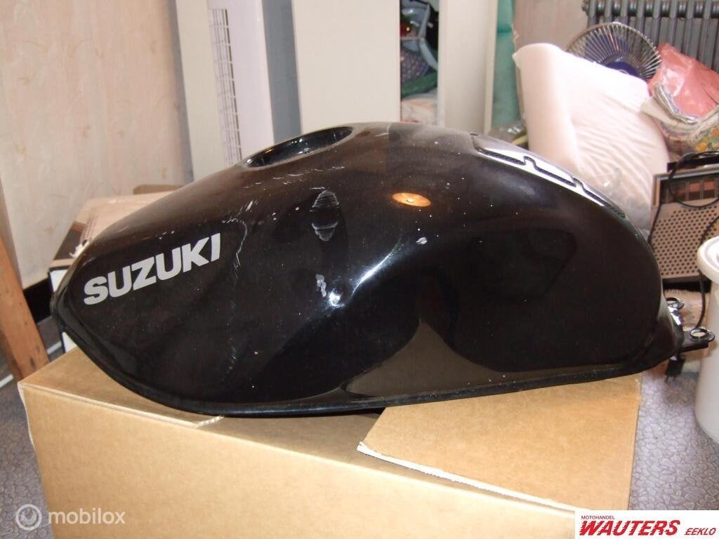 Benzinetank bandit 600 suzuki, Motoren, Onderdelen | Suzuki, Gebruikt, Ophalen of Verzenden