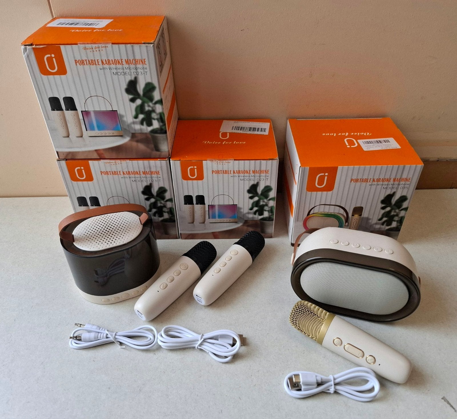 partij Bluetooth speakers met licht en microfoon 6 stuks€50, ., Nieuw, Ophalen of Verzenden, .