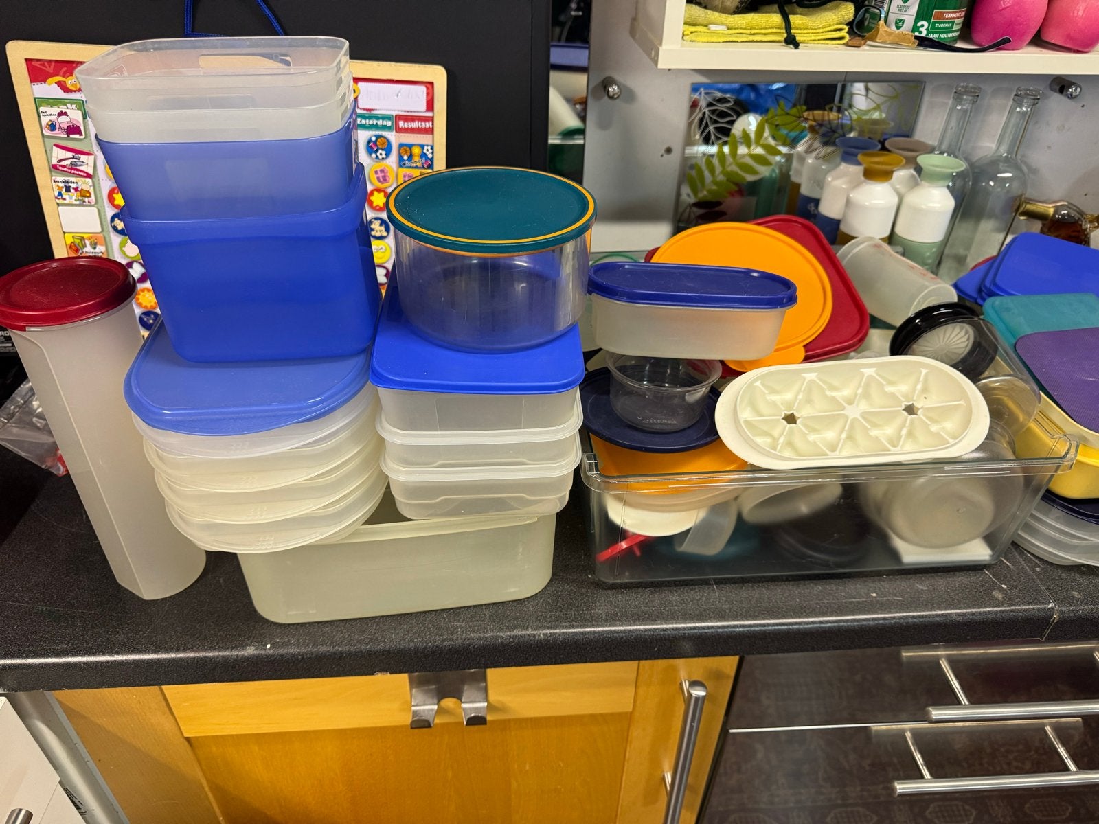 Grote partij Tupperware bakjes en schalen, Ophalen, Gebruikt, Blauw, Bak of Kom