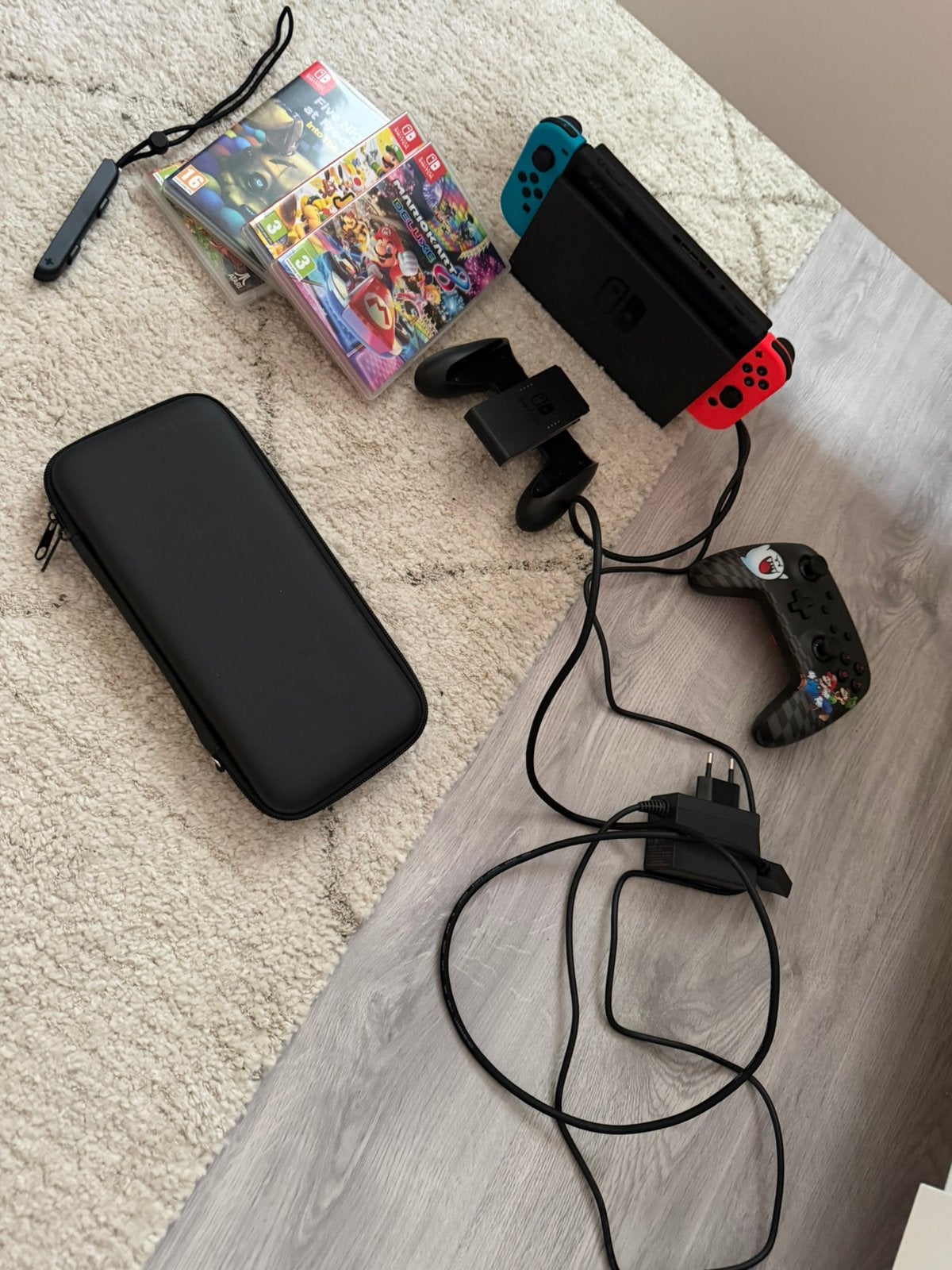 Nintendo switch oled met toebehoren, Ophalen, Zo goed als nieuw, Met 1 controller, Switch OLED