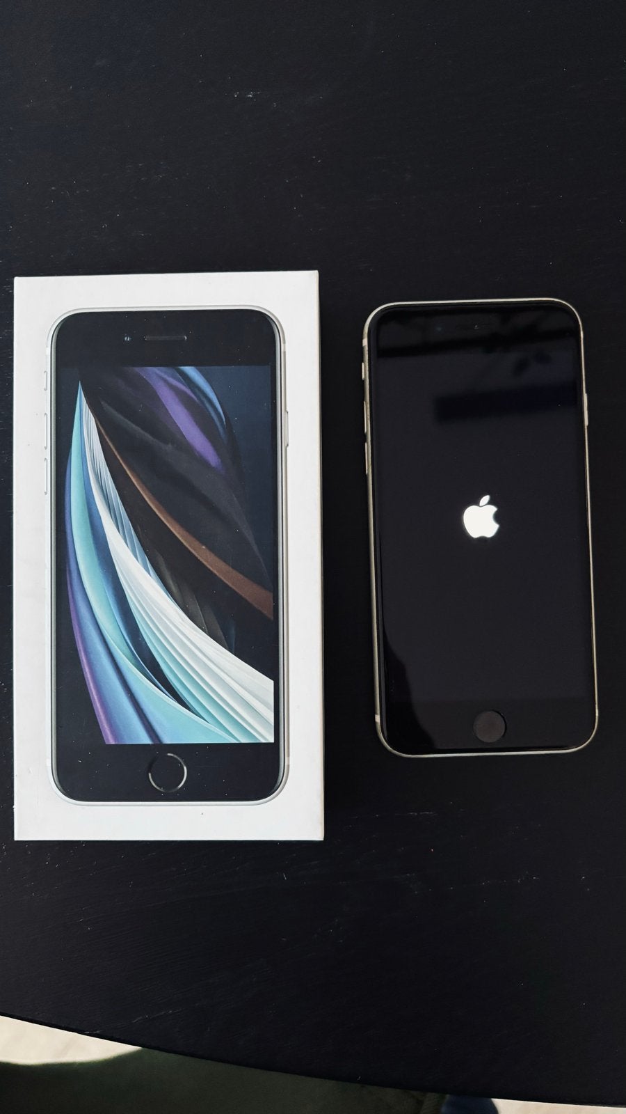 Apple iPhone SE 128 GB Wit - Zo goed als nieuw, 80 %, 128 GB, Wit, Ophalen of Verzenden