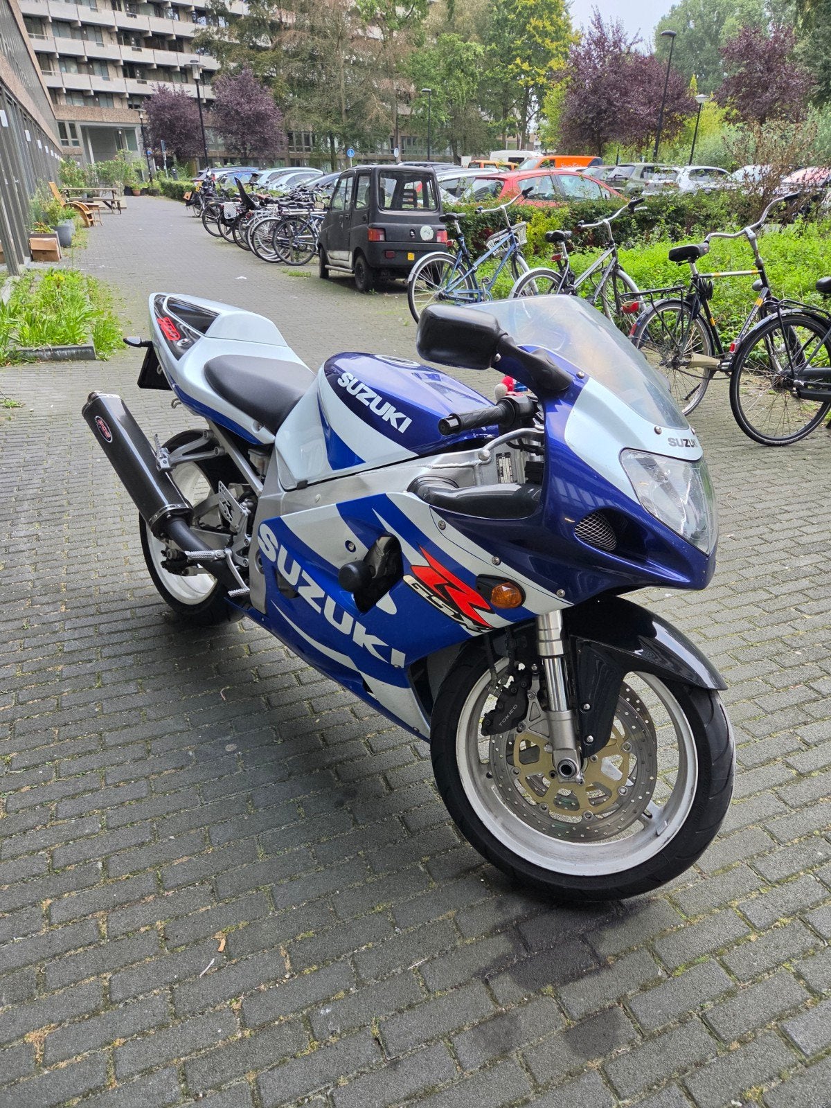 Suzuki GSX-R 750 (2001) - Sportieve Supersport, 750 cc, Sportuitlaat, 4 cilinders, Motorrijbewijs A