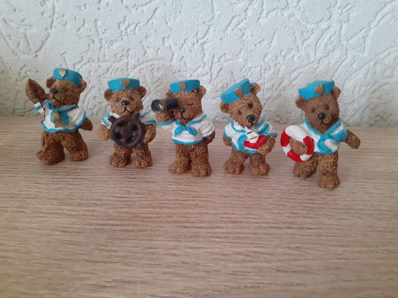 Leuke kleine beertjes: matrozen en traditionele kleding, Ophalen of Verzenden, Zo goed als nieuw, Beeldje, Overige merken