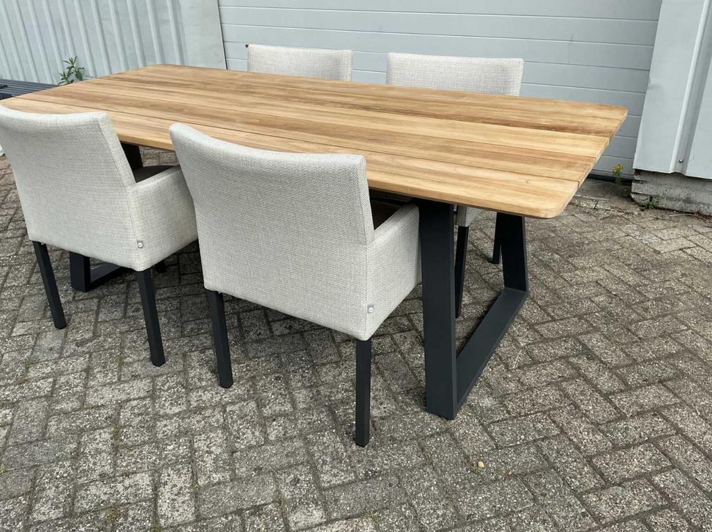 Suns Tomar 220 zwart met 4x Suns Antas Dining chair, Tuin en Terras, Tuinsets en Loungesets, Ophalen, 4 zitplaatsen, Nieuw, Tuinset