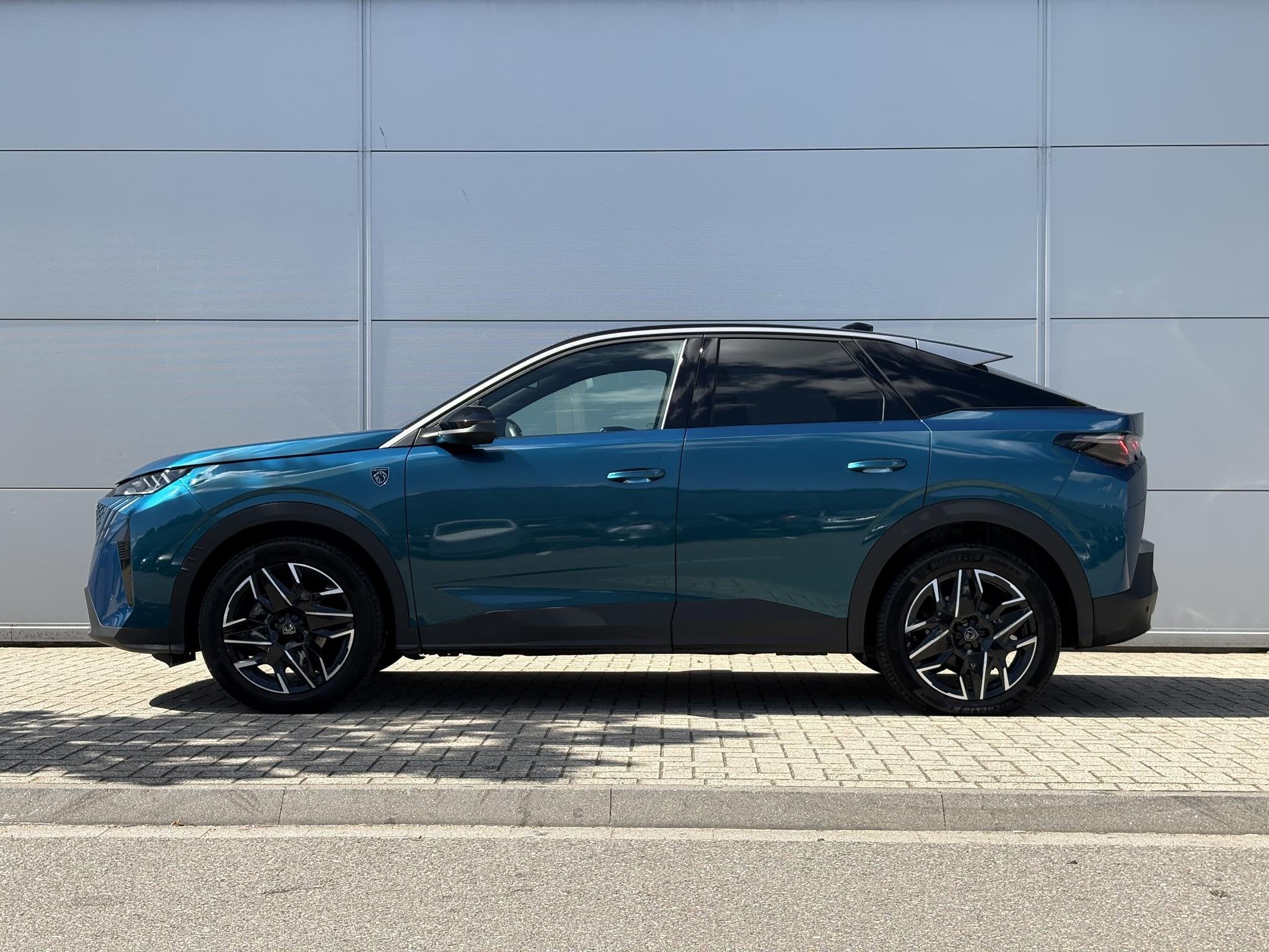 Peugeot 3008 1.2 Hybrid 136 GT | Camera | Adaptieve cruise c, Auto's, Peugeot, Gebruikt, Euro 6, 1199 cc, Blauw
