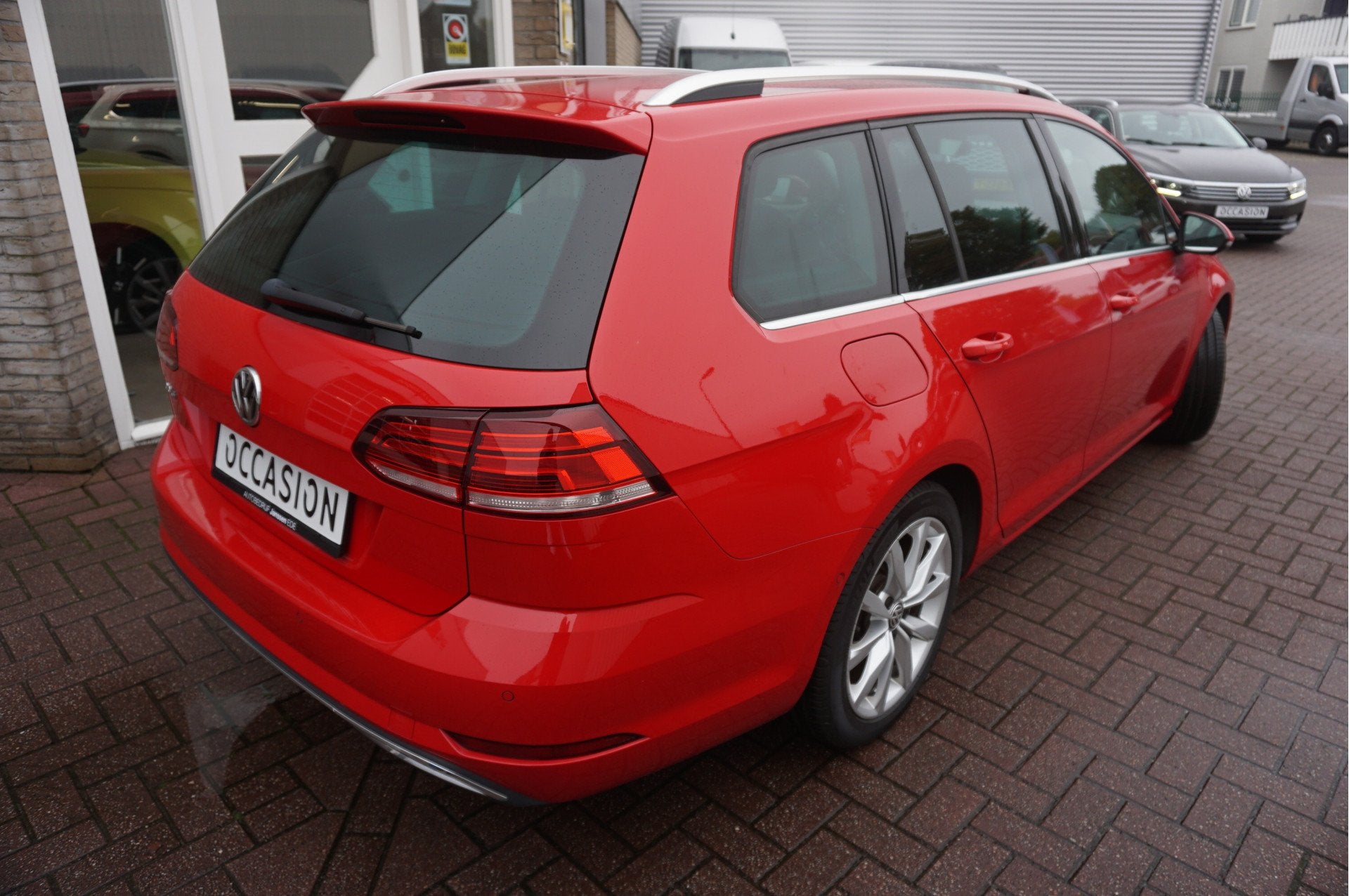 Volkswagen Golf Variant 1.4 TSI Highline Automaat (bj 2018), Dealer onderhouden, Gebruikt, Zwart, 4 cilinders