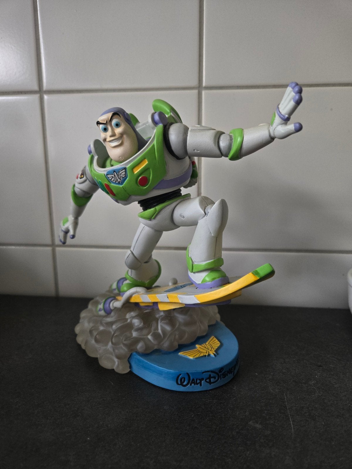 Disney Buzz Lightyear surfbeeldje Toy Story, Ophalen of Verzenden, Overige figuren, Zo goed als nieuw, Beeldje of Figuurtje
