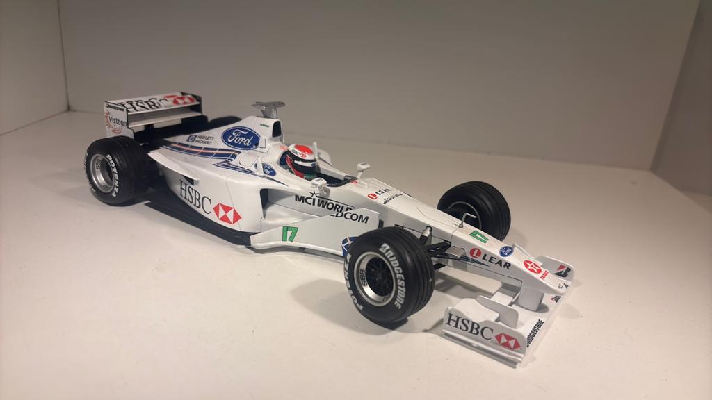 F1 ford stewards sf3 hot wheels 1.18