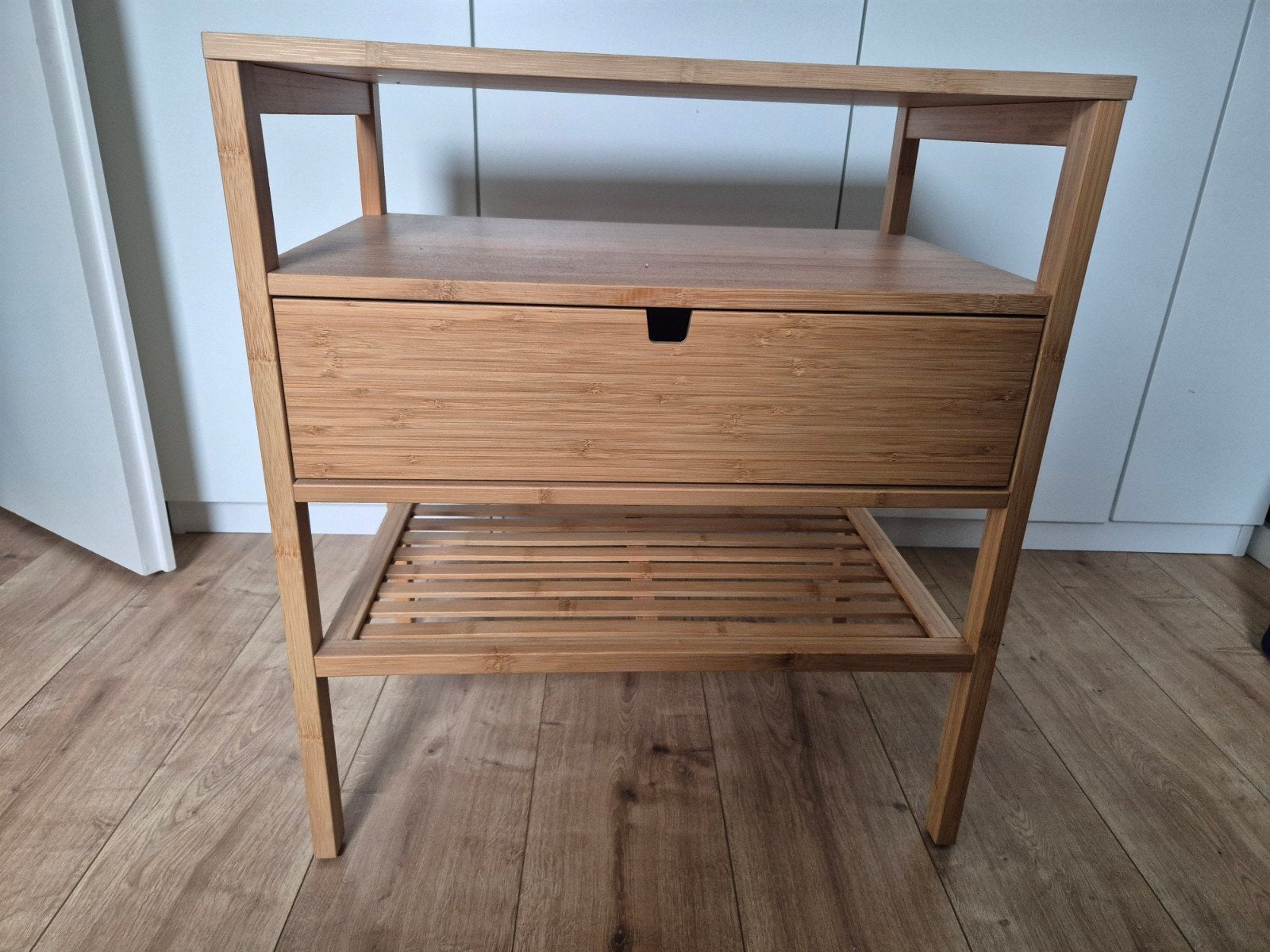 IKEA NORDKISA Nachtkastje Bamboe 60x40 cm, Ophalen, 55 tot 70 cm, Zo goed als nieuw, 45 tot 65 cm