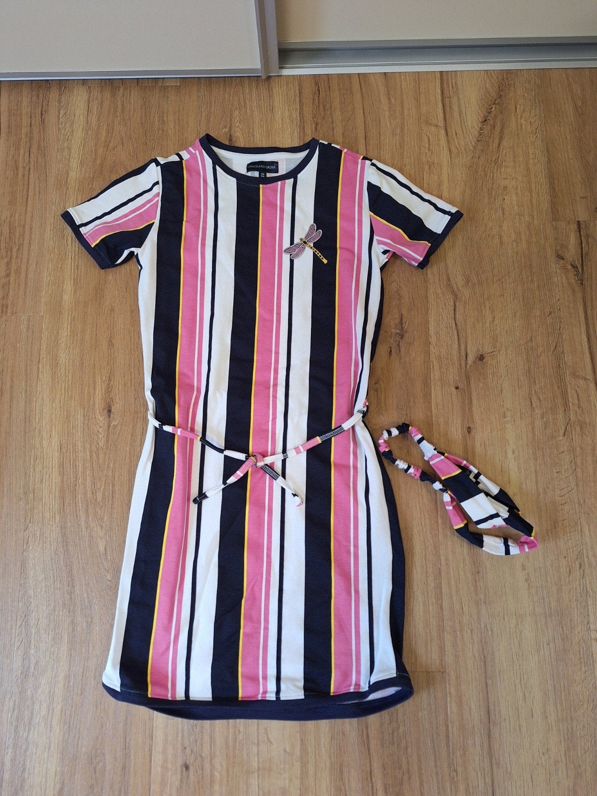 Nieuwe zomerjurk met hoofdband Chaos and Order 158-164, Kinderen en Baby's, Kinderkleding | Maat 158, Ophalen of Verzenden, Nieuw