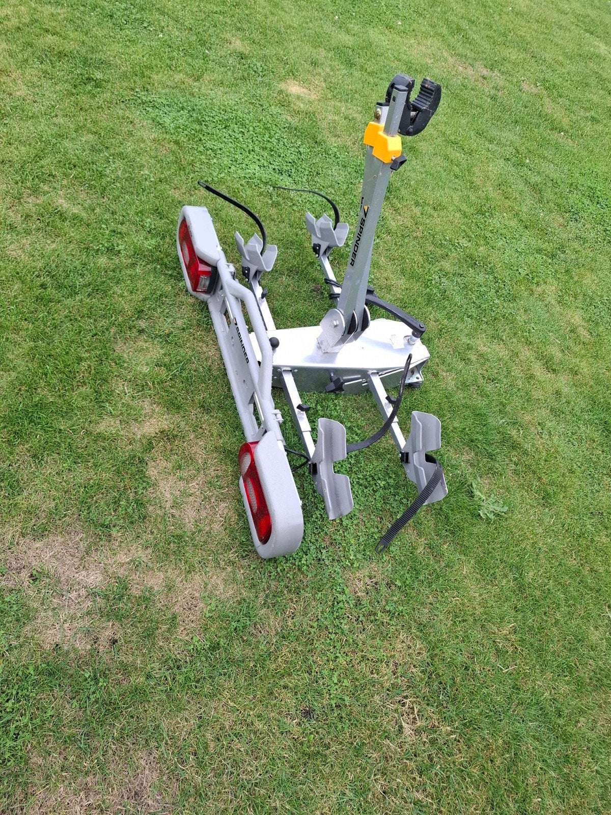 Spinder Elite Trekhaak Fietsendrager voor 2 fietsen, Auto diversen, Ophalen, Gebruikt, Brede banden, 2 fietsen