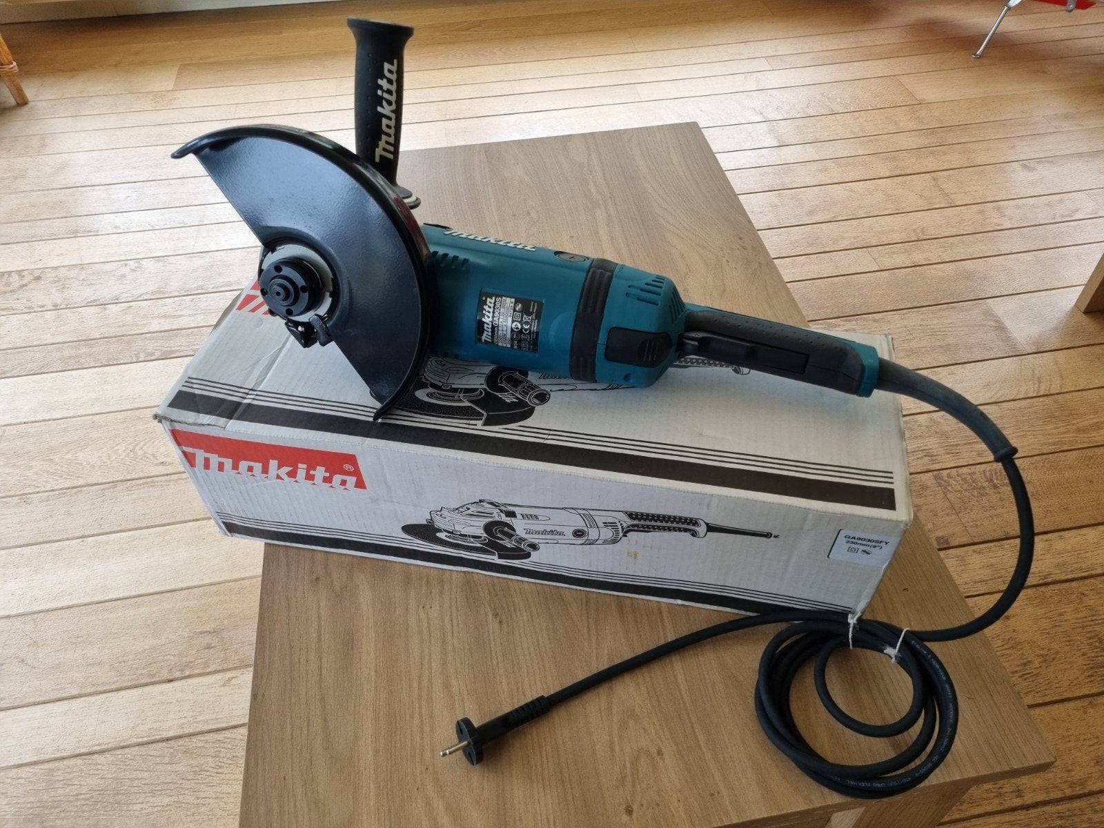 Makita haakse slijper, Ophalen, Boormachine