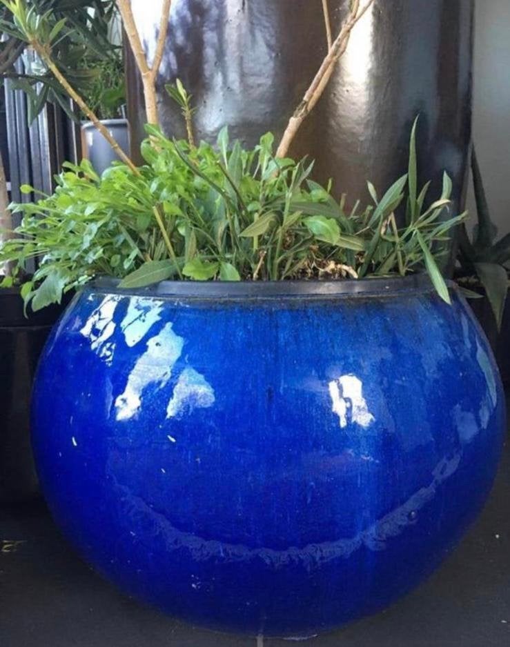 Mooie grote blauwe bol bloempot 38cm excl. planten, Rond, Binnen, Zo goed als nieuw, Minder dan 40 cm