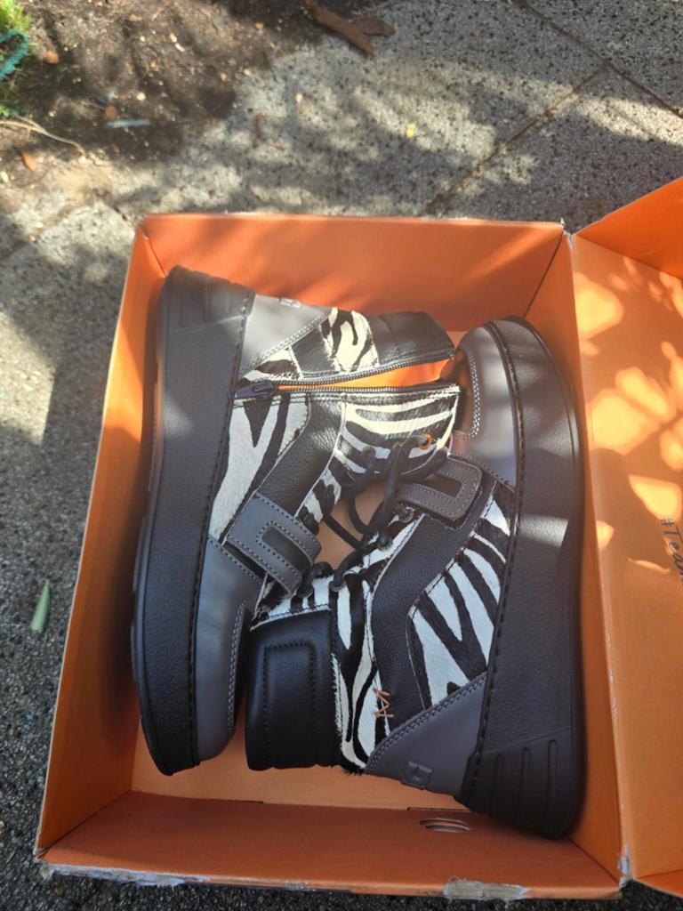 MAG SNEAKERS maat 40, Ophalen of Verzenden, Tweedehands, Dames, Laarzen