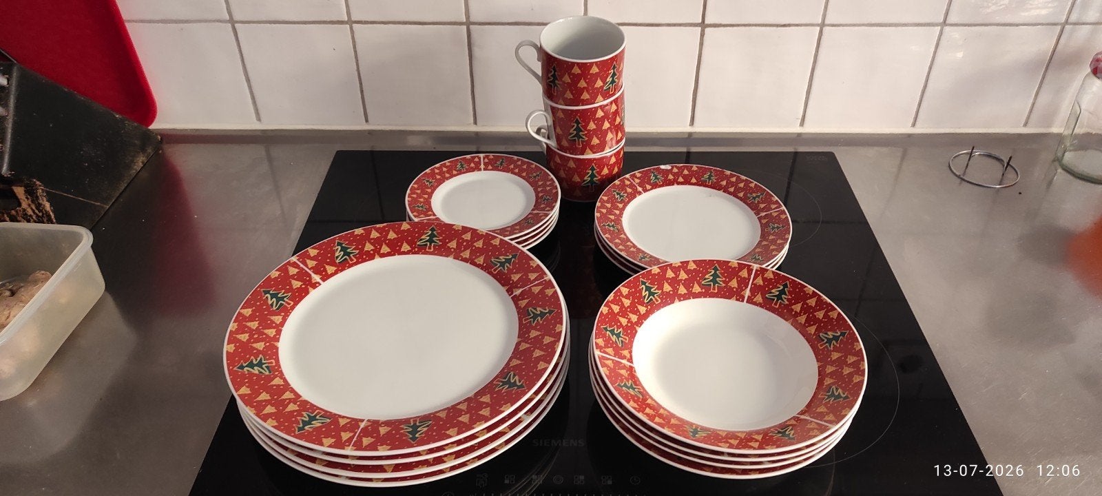Kerst servies "Christmas in July", Ophalen