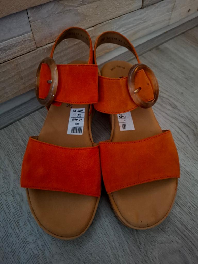 Gabor sandalen maat 38.5, Kleding | Dames, Schoenen, Nieuw, Sandalen of Muiltjes, Rood, Ophalen of Verzenden