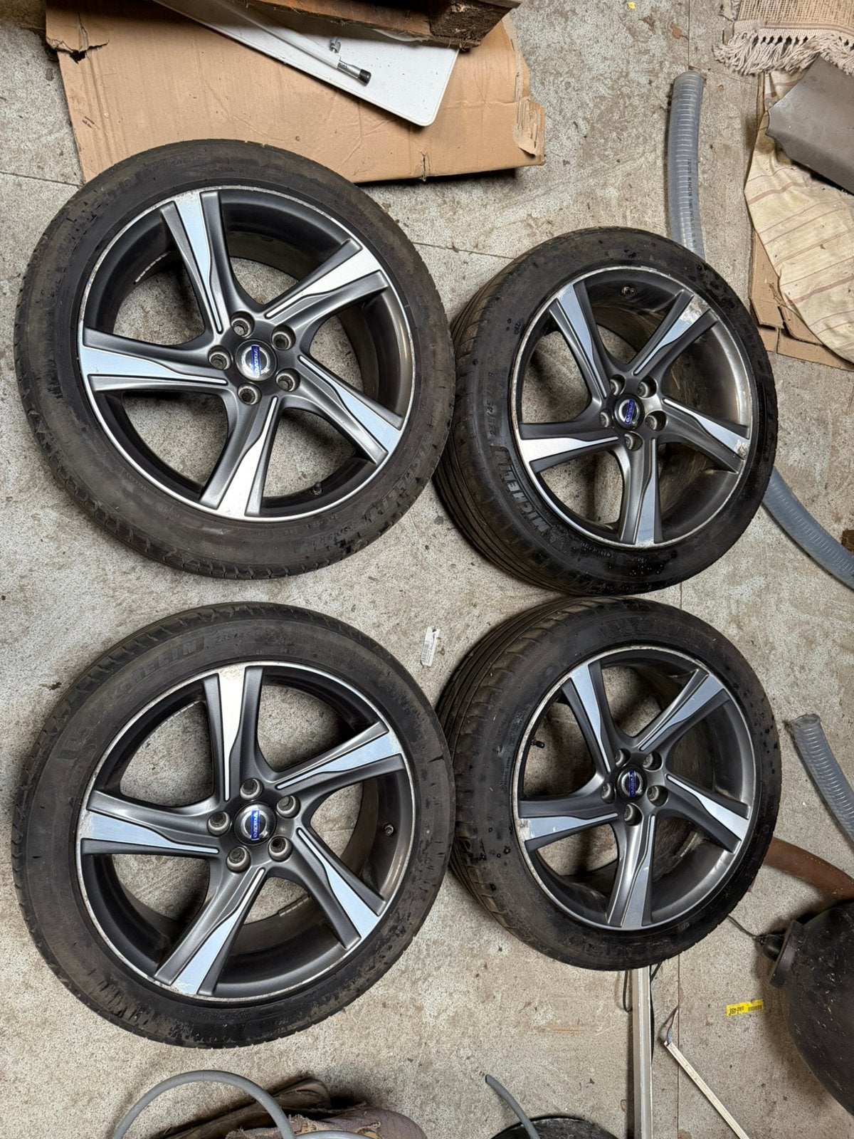 18 INCH ORIGINELE IXION VELGEN VOLVO V60 V70, Ophalen, Volvo